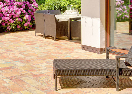 Outdoor Walkways & Patios