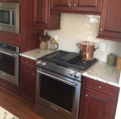 Kitchen Counters & Backsplashes